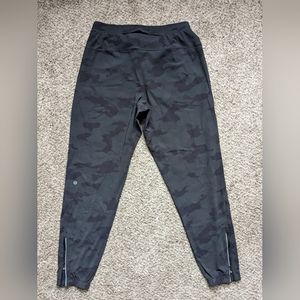 Lululemon Surge Jogger 29" Heritage 365 Camo Black Multi